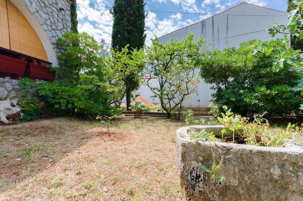 Apartment Bozena Punat Bagian luar foto