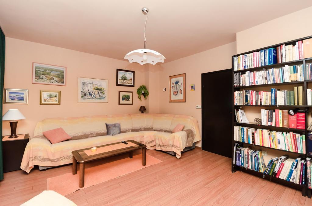 Apartment Bozena Punat Bagian luar foto