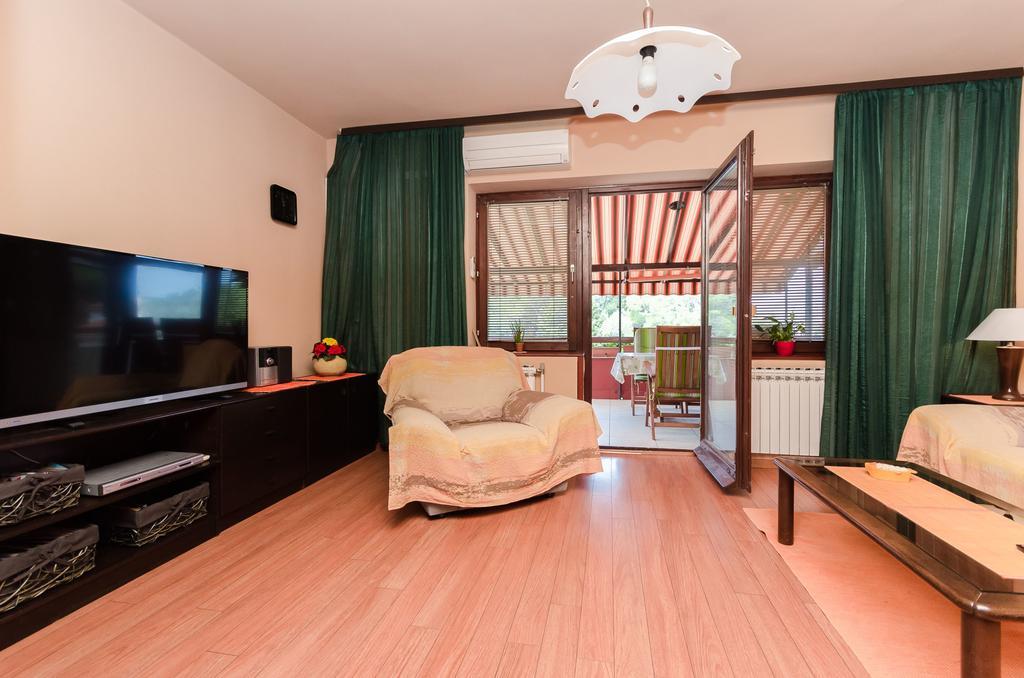 Apartment Bozena Punat Bagian luar foto