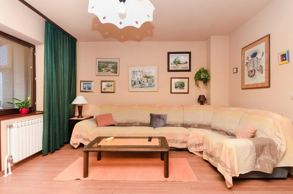 Apartment Bozena Punat Bagian luar foto