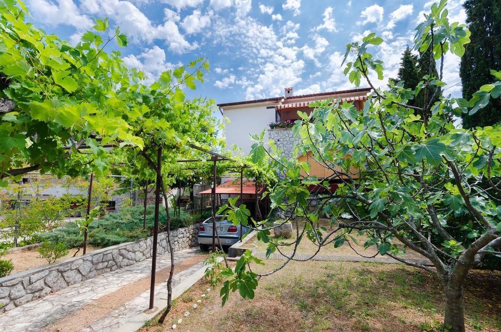 Apartment Bozena Punat Bagian luar foto