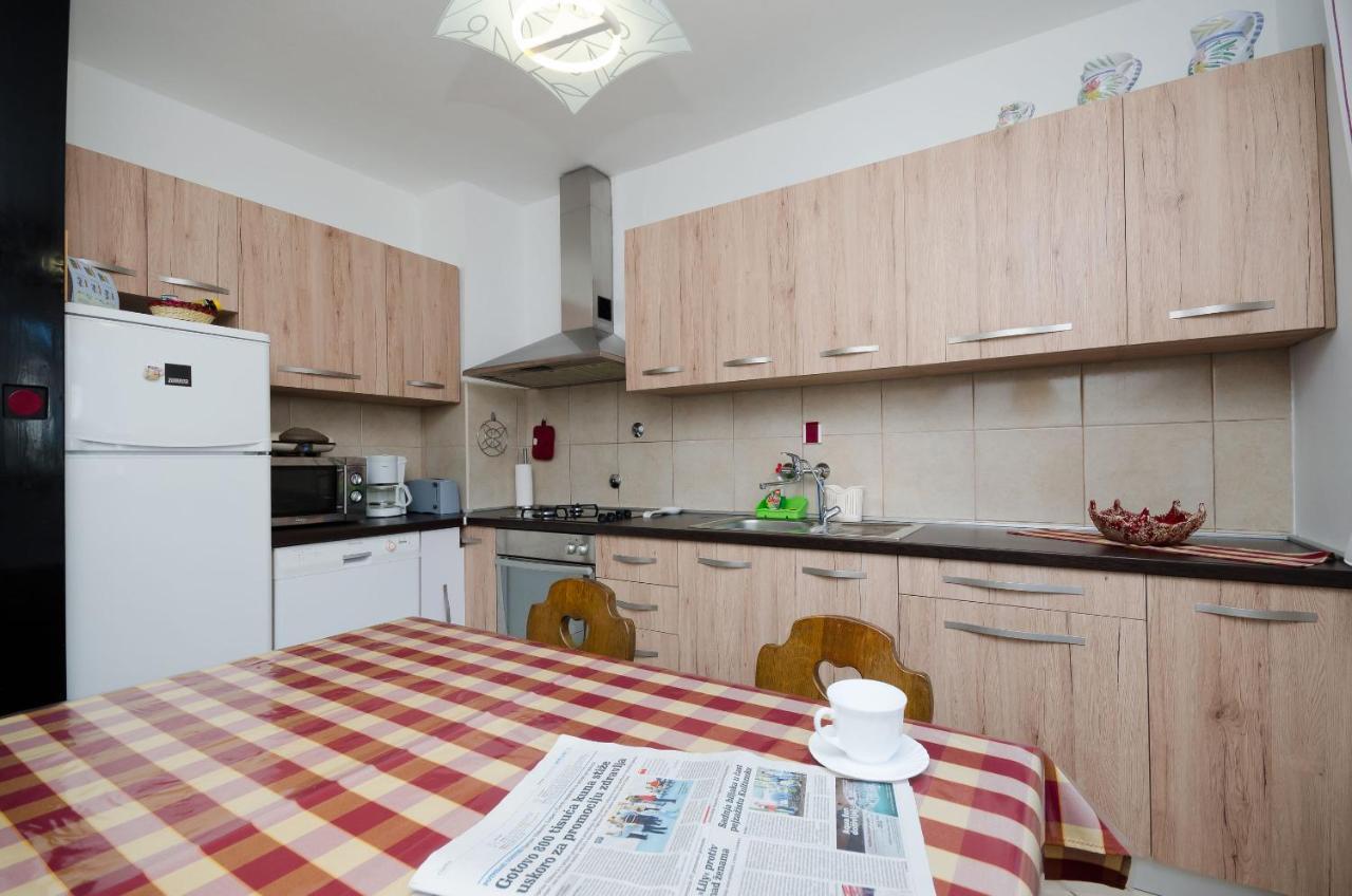 Apartment Bozena Punat Bagian luar foto